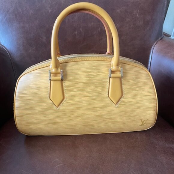 Louis Vuitton Tassil Yellow Epi Leather Jasmin Bag. - Picture 1 of 15